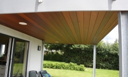 2 Terrassenuntersicht Mit Endbehandeltem Zedernholz